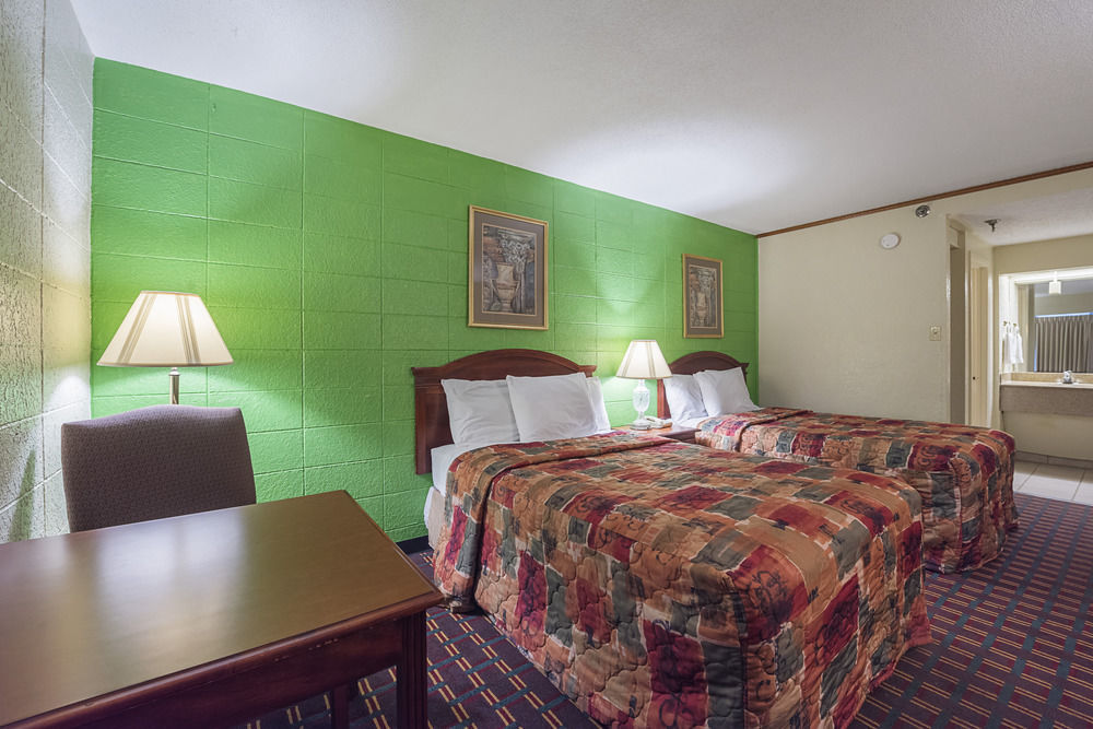 Bear Mount Inn&Suites Pigeon Forge Exterior foto