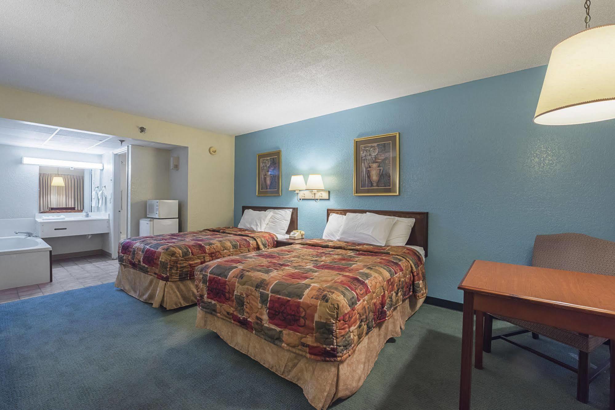 Bear Mount Inn&Suites Pigeon Forge Exterior foto